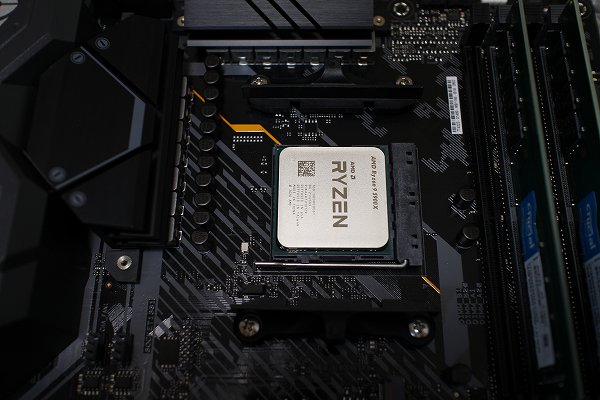 AMD Ryzen 9 5900X with ASUS TUF GAMING X570-PLUS 第四世代Ryzen 